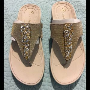 Bare Traps Gold Sparkle Sandles
